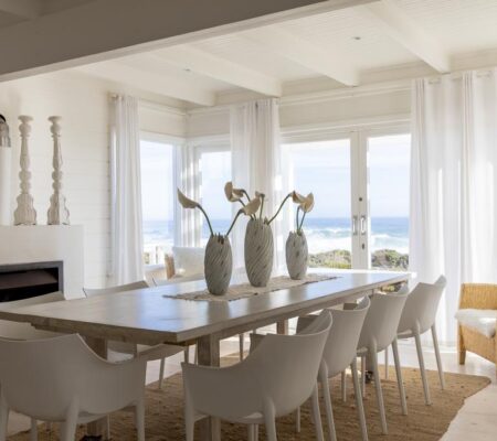 Dining room Pearl Bay Beach house-