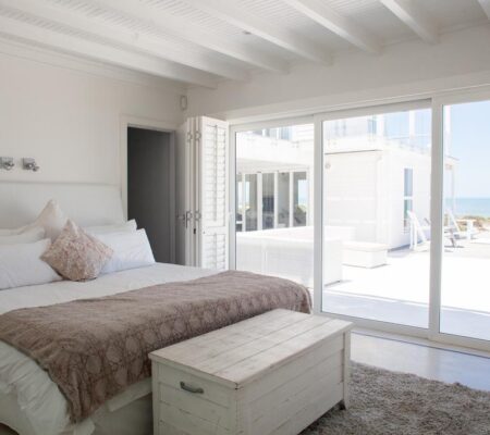 Main bedroom-White Sands Beach Villa - Yzerfontein